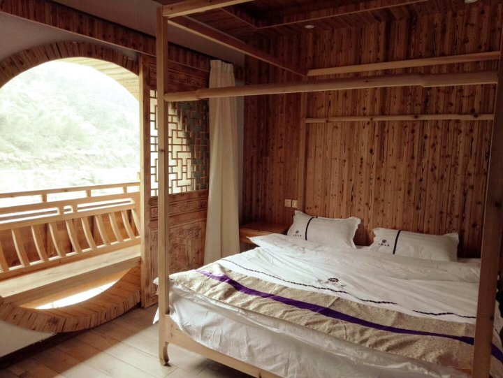 上饶高棉客栈 婺源婺源清华镇沱川乡溪头村容斋山房 1692起暂无评分