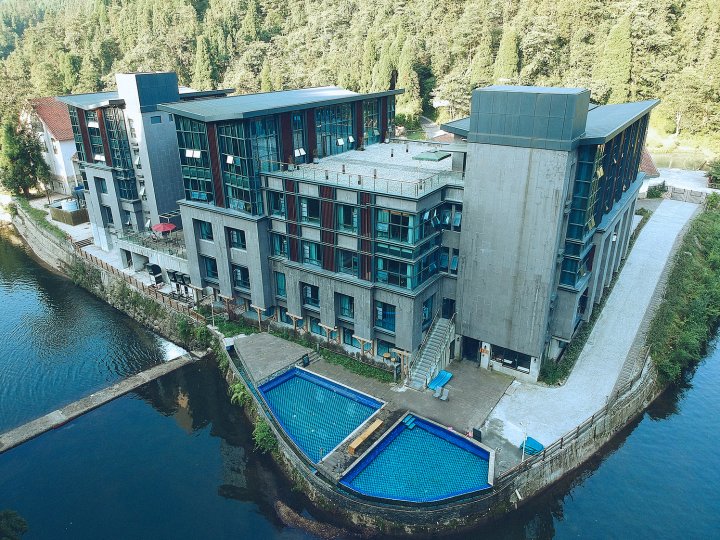 荥经宽山隐庐温泉度假民宿