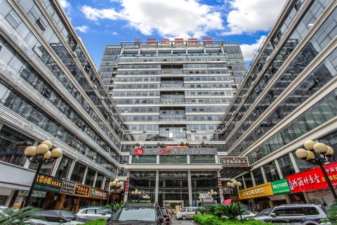 优程plus酒店(南宁金湖广场店)