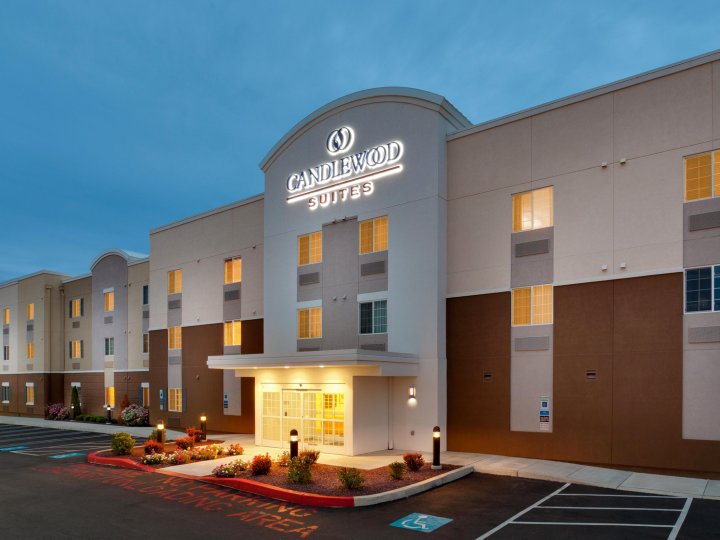 哈里斯堡烛木套房酒店(candlewood suites harrisburg)