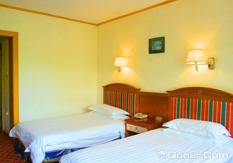 乌鲁木齐航空人工服务热线航空电话是什么(4O