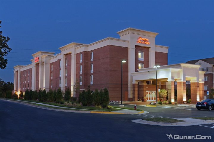 赫恩登 - 雷斯顿欢朋旅馆&套房(Hampton Inn & Suites Herndon-Reston)