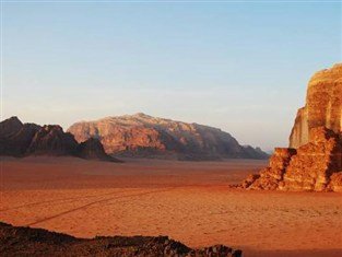 贝都因呢喃营地酒店(Bedouin Whispers Camp)