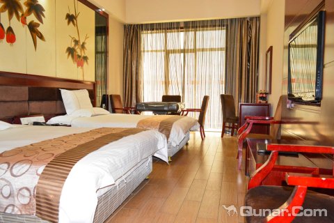 温馨99商务酒店(南昌红谷滩秋水广场店)