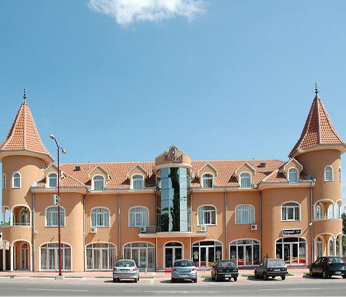 维拉皇家皇冠酒店(Hotel Royal Crown Garni)