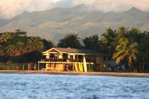 斐济俱乐部度假酒店(Club Fiji Resort)