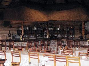 克瓦马赫拉小屋禁猎区和会议中心酒店(Kwamhla Lodge Conference Centre and Game Reserve)