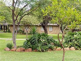 克瓦马赫拉小屋禁猎区和会议中心酒店(Kwamhla Lodge Conference Centre and Game Reserve)