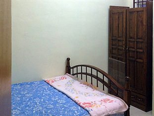 Lesa Guesthouse - Taman Bayas