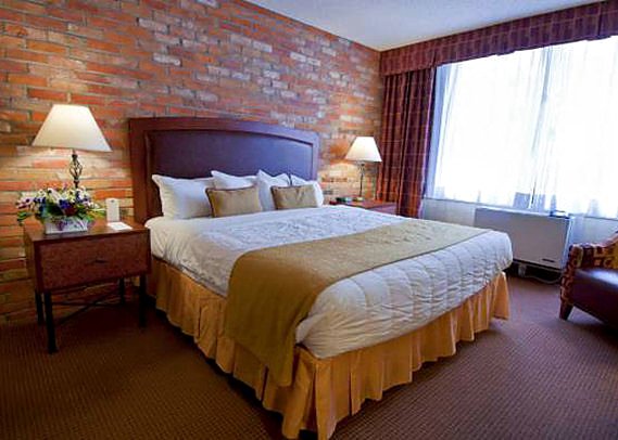 Quality Inn Hotel Downtown Vancouver