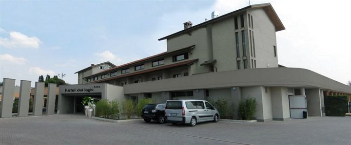 艾尔伯格狄拉吉酒店(Albergo Dei Laghi)