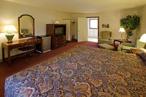美洲最佳价值米尔布鲁克汽车旅馆(Americas Best Value Inn Millbrook Motel)