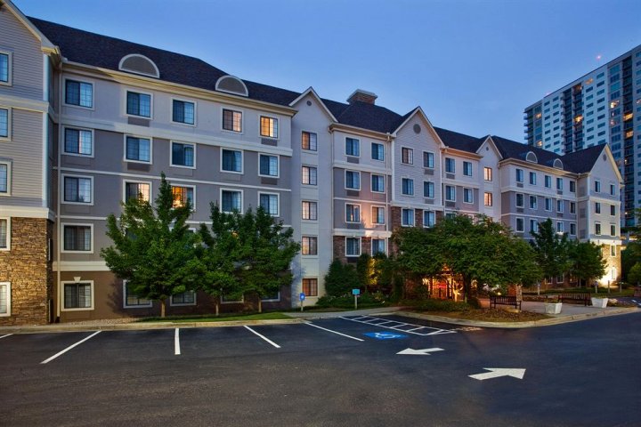 东珀里米特中心宿之桥套房酒店(Staybridge Suites Atlanta Perimeter Center)