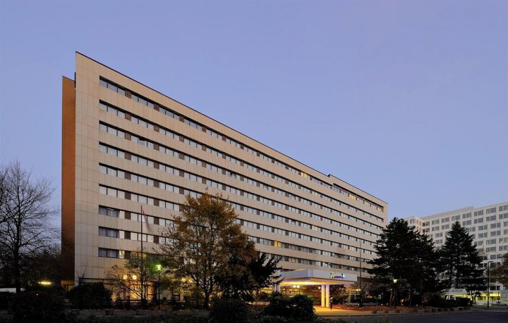 杜塞尔多夫斯堪的纳维亚丽笙酒店(Radisson Blu Scandinavia Hotel, Düsseldorf)