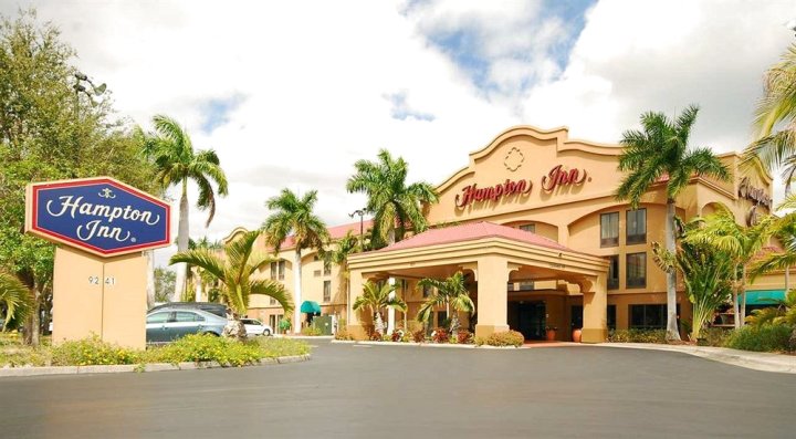 I-75迈尔斯堡机场欢朋酒店(Hampton Inn Fort Myers-Airport & I-75)