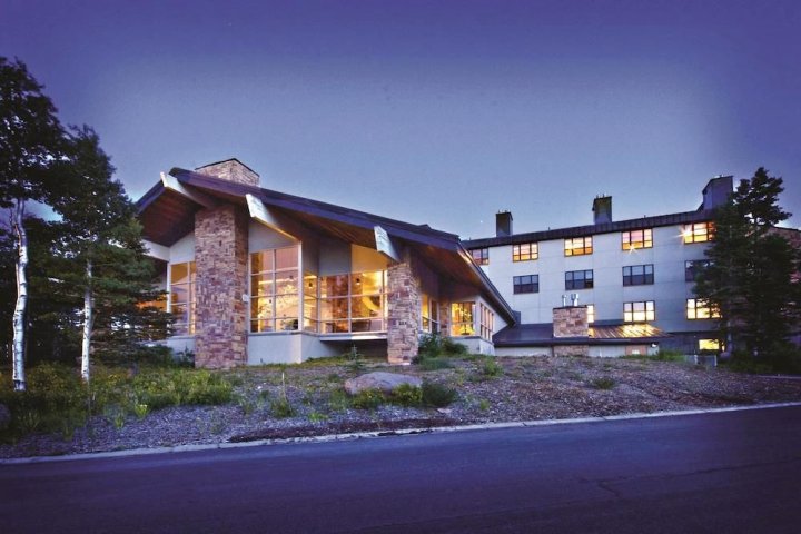 钻石度假村雪松度假酒店(Cedar Breaks Lodge by Diamond Resorts)