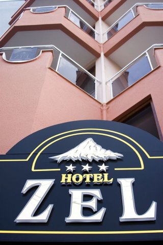 扎尔酒店(Zel Hotel)