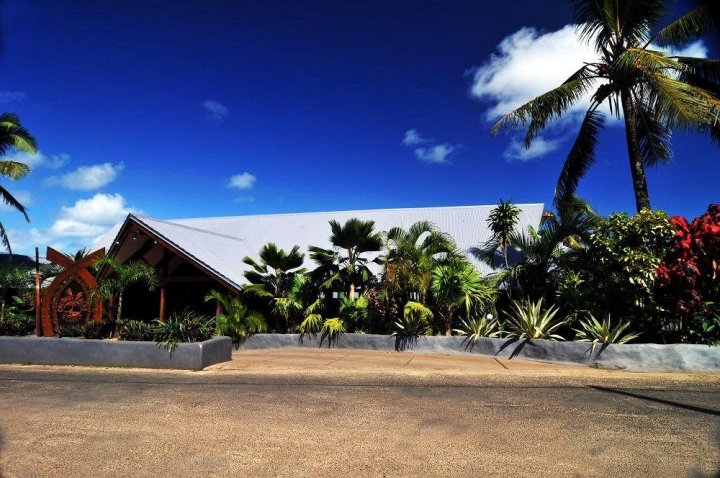 瓦努阿图椰子棕榈度假酒店(Coconut Palms Resort Vanuatu)