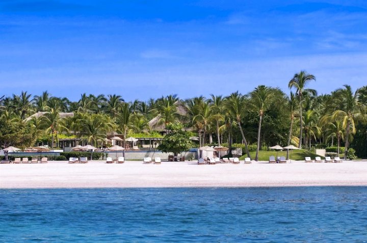 彭塔米塔瑞吉度假酒店(The St. Regis Punta Mita Resort)