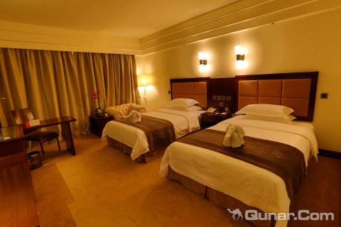 成都金府华美达大酒店(欢乐谷新桥地铁站店)