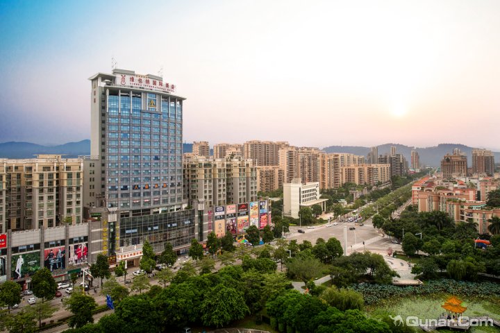 维也纳国际酒店中山石岐康华路店