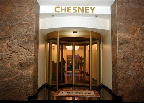 切斯尼酒店(Chesney Hotel)