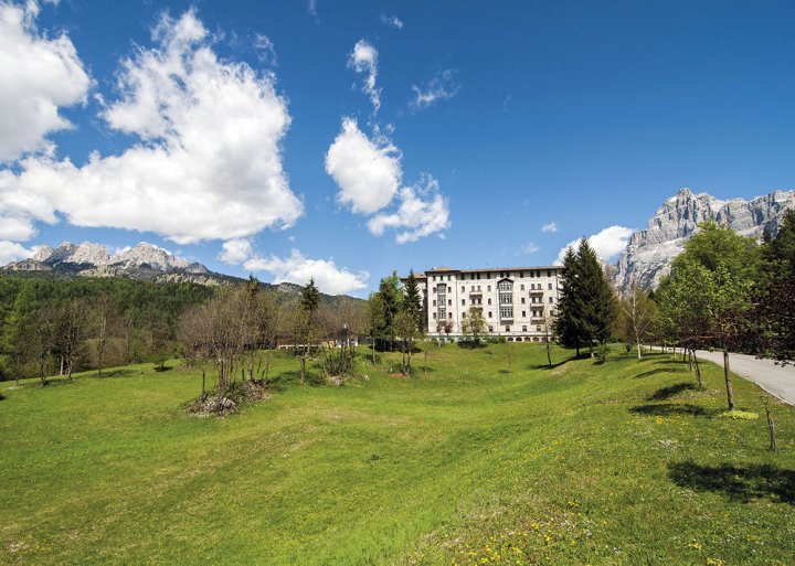 德多洛米蒂公园酒店(Park Hotel des Dolomites)