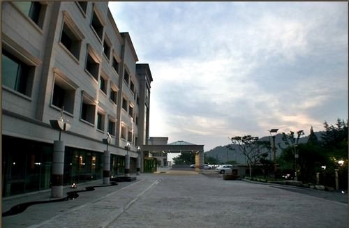 吉乌莫桑酒店(Hotel Geumosan)