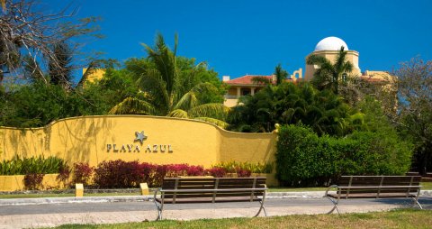 普拉亚阿祖尔高尔夫斯库巴Spa酒店(Playa Azul Golf Scuba Spa)