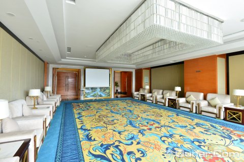 乐至宏扬·玲路酒店