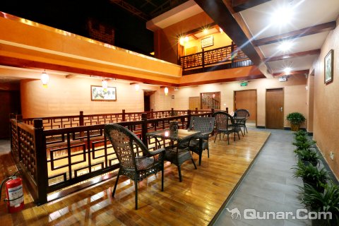 张家界溪布街陆号客栈