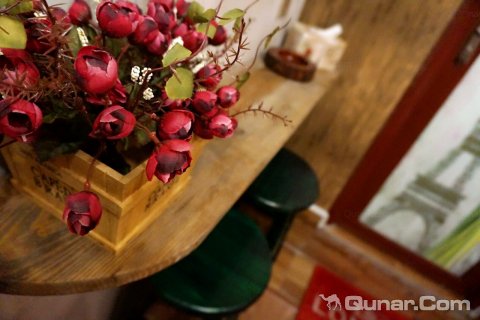 百麓园主题酒店(长沙五一广场IFS国金中心店)