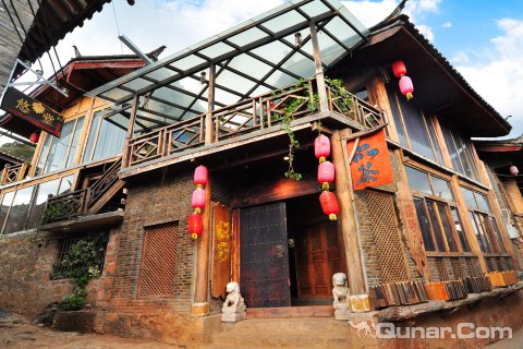 丽江束河偏爱客栈