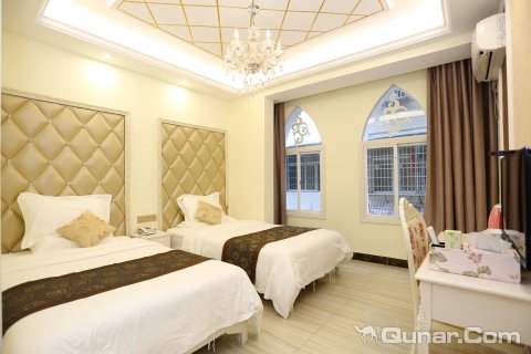 张家界庸城净地人文客栈(天门山索道站店)