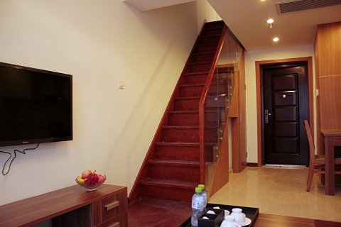 斯维登度假公寓(青岛石老人海水浴场国信体育中心店)