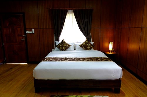 基里亚拉度假酒店(Kiriraya Resort)