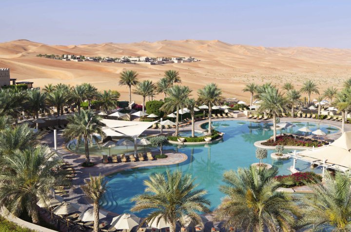 阿布扎比安纳塔拉盖斯尔阿萨拉沙漠度假村(Qasr Al Sarab Desert Resort by Anantara Abu Dhabi)