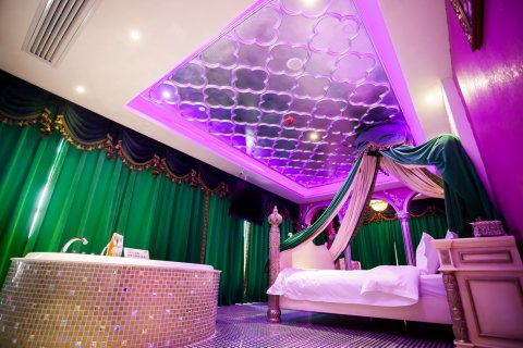 天鹅恋主题酒店(无锡新区茂业广场店)