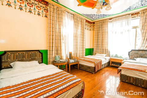 拉萨白雪家庭旅馆(布达拉宫大昭寺店)