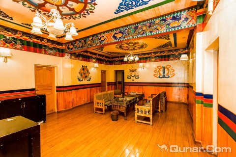 拉萨白雪家庭旅馆(布达拉宫大昭寺店)