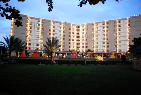 拉各斯菲斯塔克金色郁金香酒店(Golden Tulip Festac Lagos Hotel and Conference Centr)