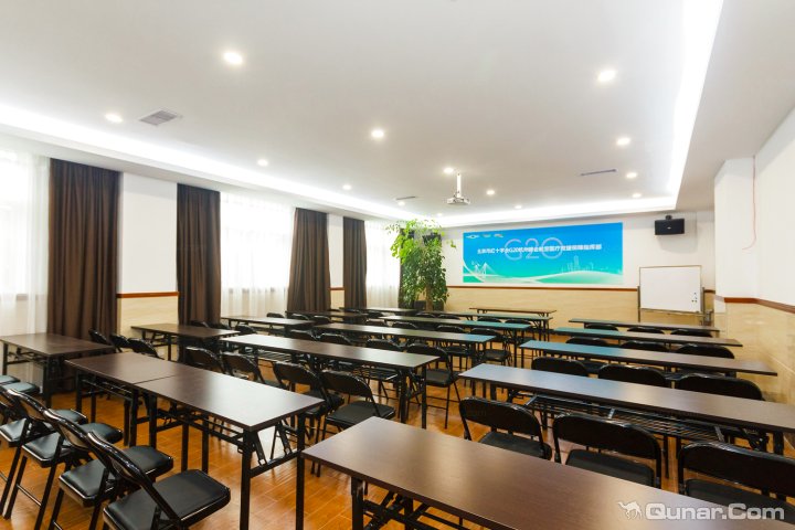 红莱酒店(杭州萧山国际机场店)
