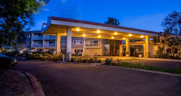 花园宫殿贝斯特韦斯特优质酒店(Best Western Plus Garden Court Inn Fremont)