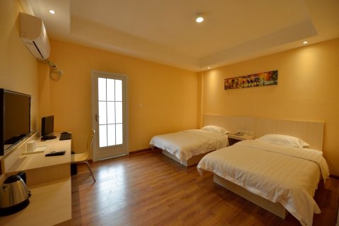 界首鞠迎阁家庭宾馆