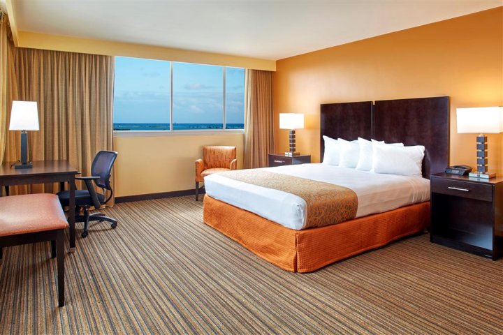 贝斯特韦斯特广场酒店(Best Western The Plaza Hotel)