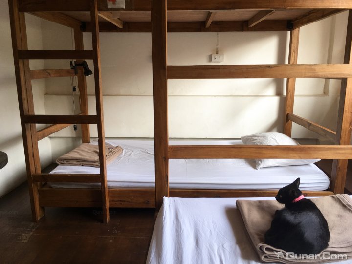 登巴客栈清迈店(Deng Ba Hostel Chiangmai)