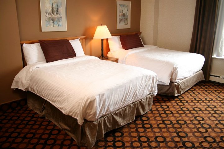亚瑟王子海滨酒店及套房(Prince Arthur Waterfront Hotel & Suites)