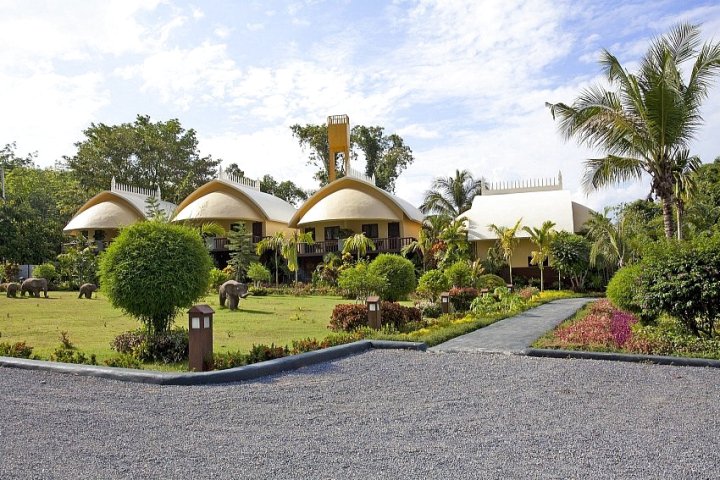 海滨一居室前滩豪华别墅套房101号(Krabi Beachfront Resort Deluxe Suite)