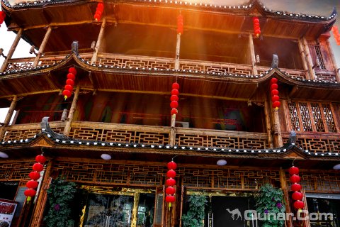 芙蓉镇灵泉溪客栈