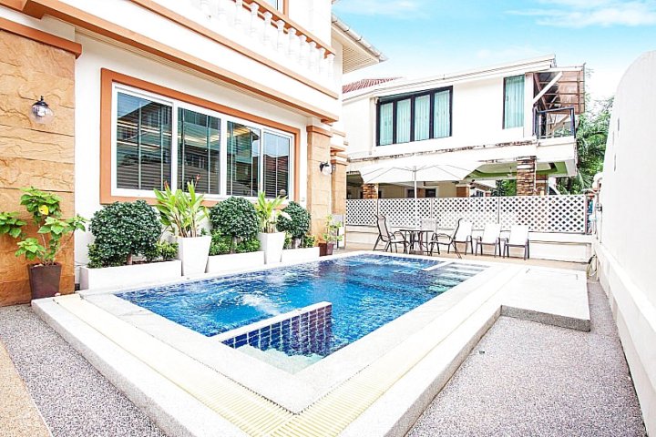 Baan Sanun 1 －普吉岛巴东两卧室公寓(Baan Sanun 1 | 2 Bed Apartment in Patong Phuket)